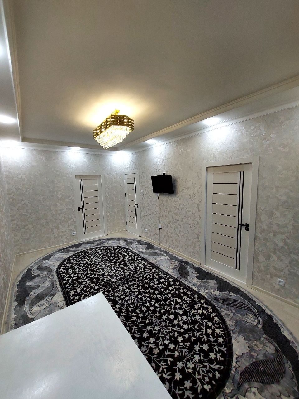 3-комнатная квартира, 52 м², Ташкент, Учтепинский район, в аренду