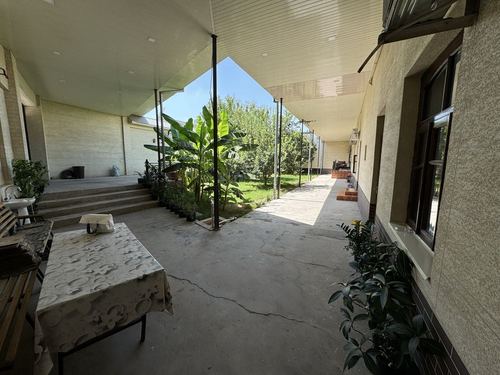 House for sale in a good mahalla, between Medgorodok and Yangi ToshMI