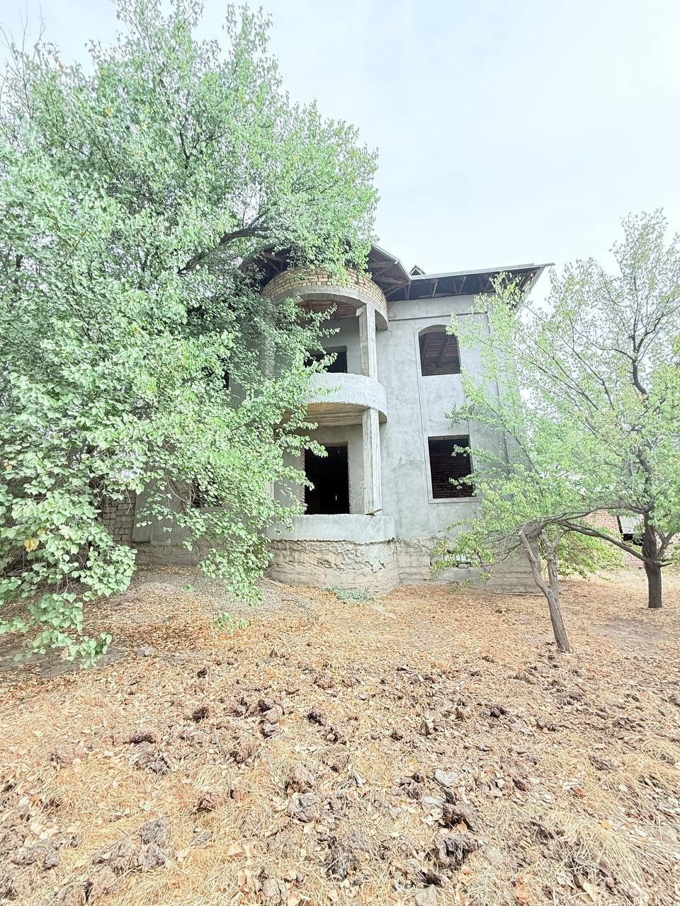 6-комнатный дом, 900 м², Ташкент, Юнусабадский район, на продажу