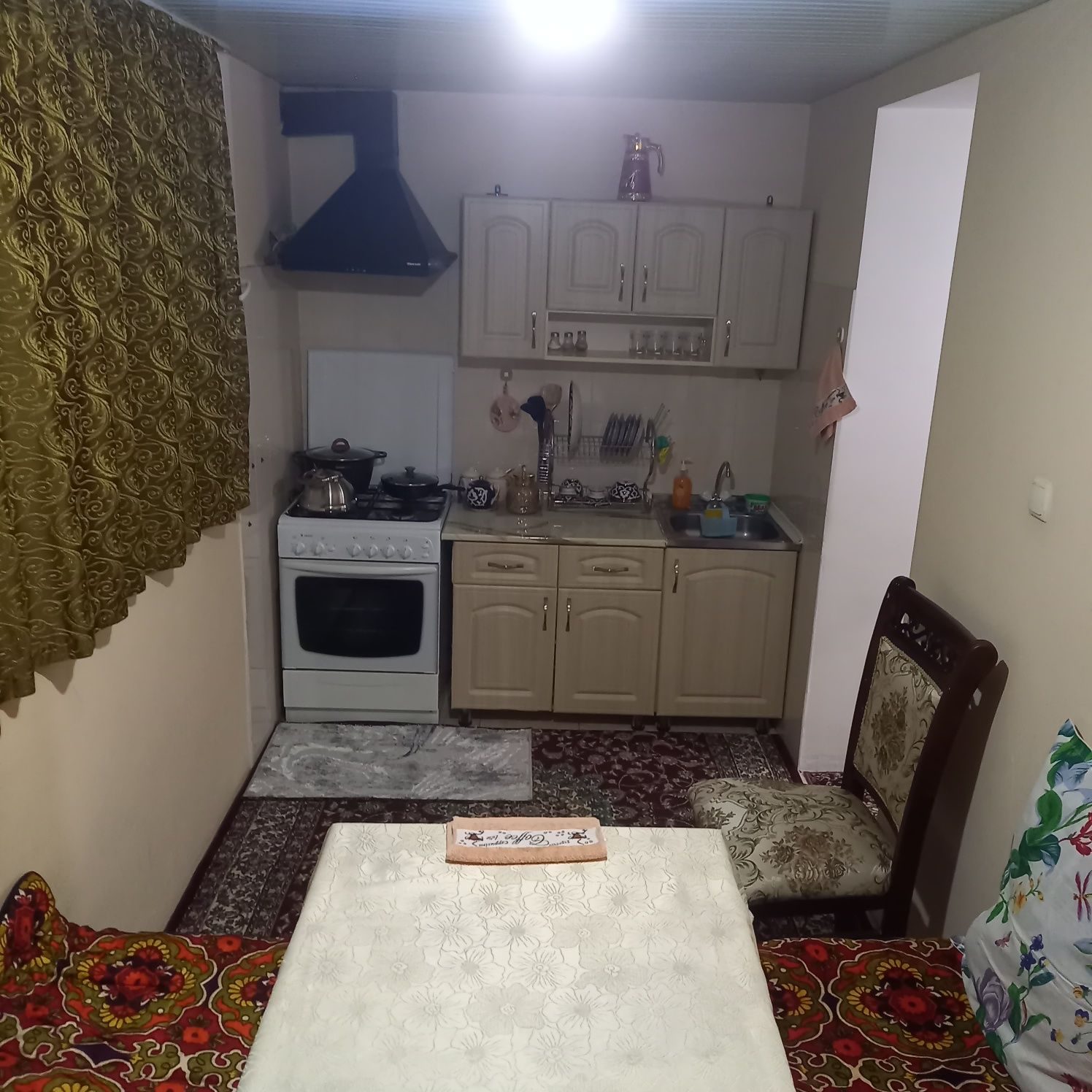 3-комнатная квартира, 65 м², Ташкент, Учтепинский район, в аренду