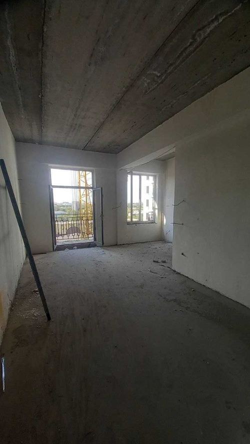 Our house "Aviasozlar Plaza" is urgently for sale. 3/8/10