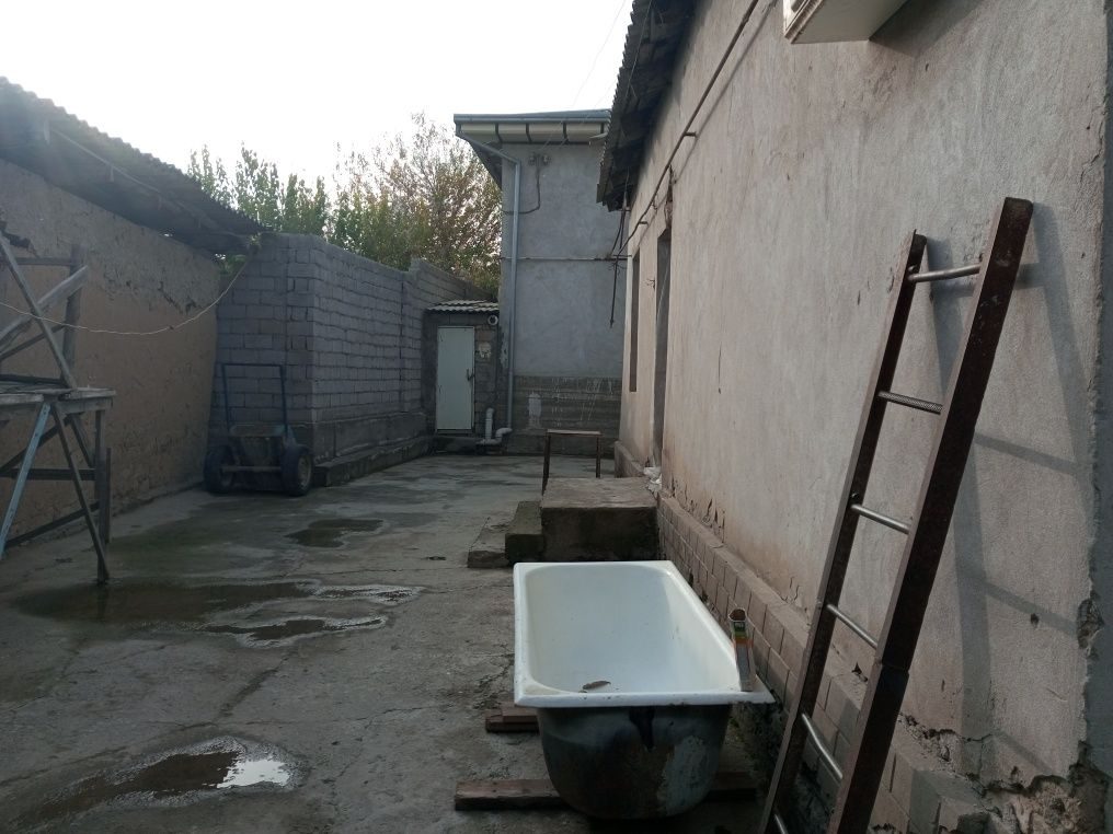 3-комнатная часть дома, 3 м², Ташкент, Сергелийский район, на продажу