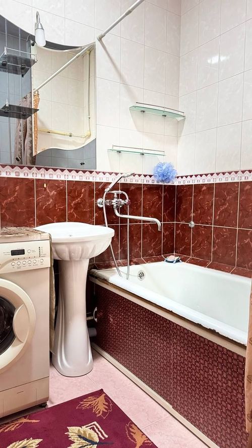 2-xonali kvartira, 85 m²