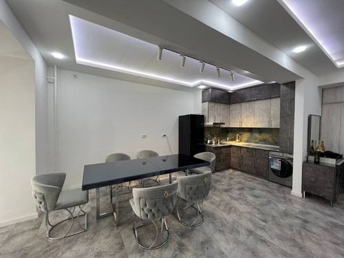 2-xonali kvartira, 177 m²