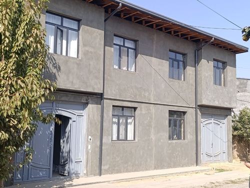 8-xonali uy, 2 m²