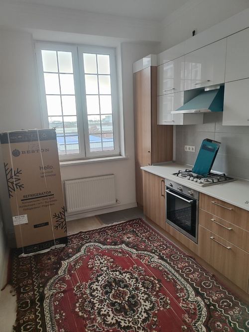 3-xonali kvartira, 73 m²