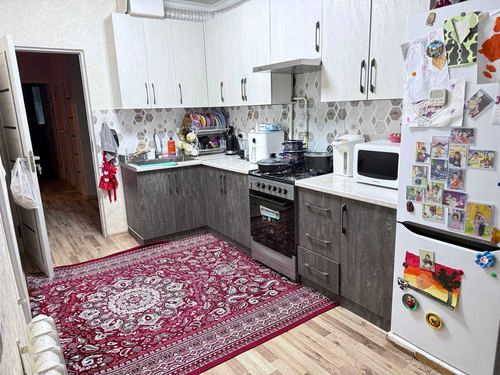 3-xonali kvartira, 92 m²