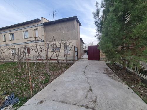 8-xonali kottej, 800 m²