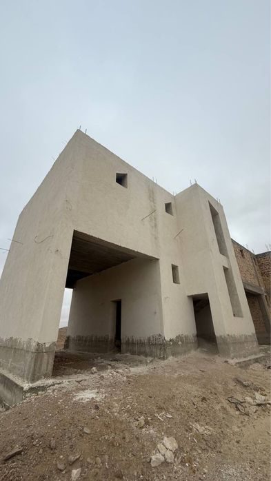 4-room cottage, 200 m², Zarafshan, for sale