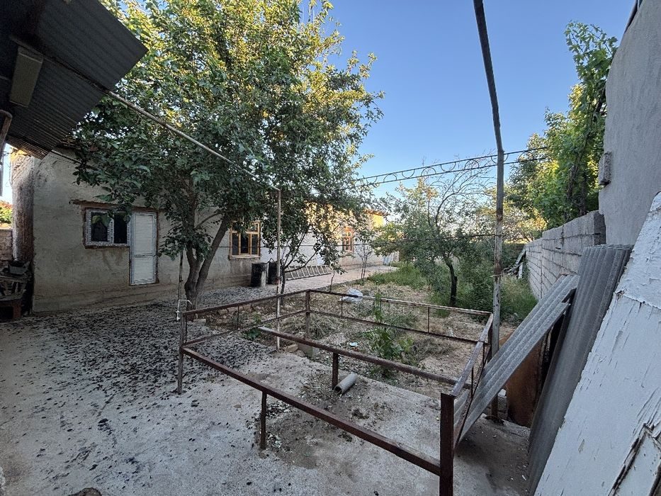 4-комнатный дом, 5 м², Зарафшан, на продажу