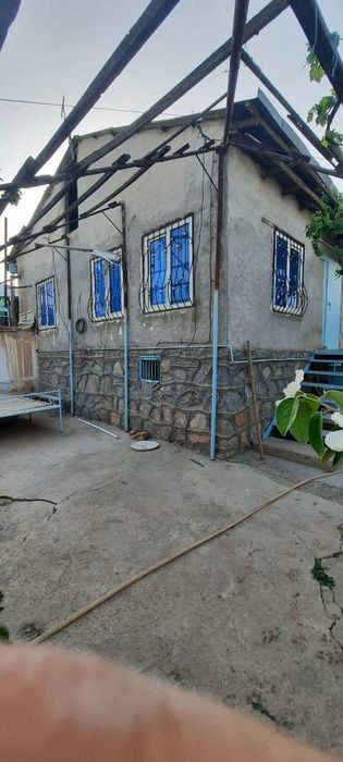 4-xonali dacha, 100 m², Zarafshon, sotuvga