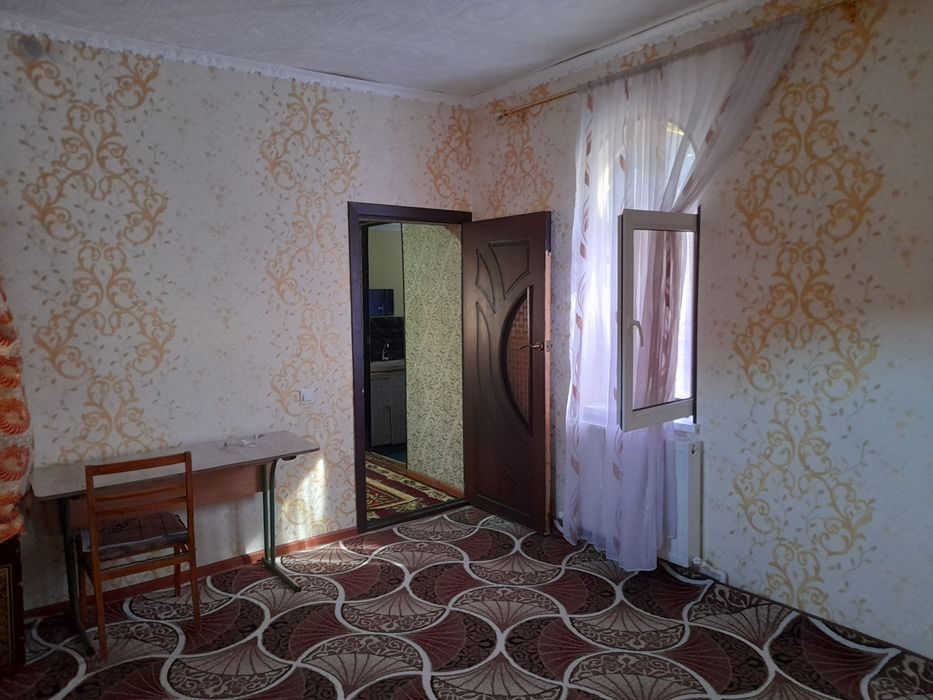 5-room dacha, 6 m², Zarafshan, for sale