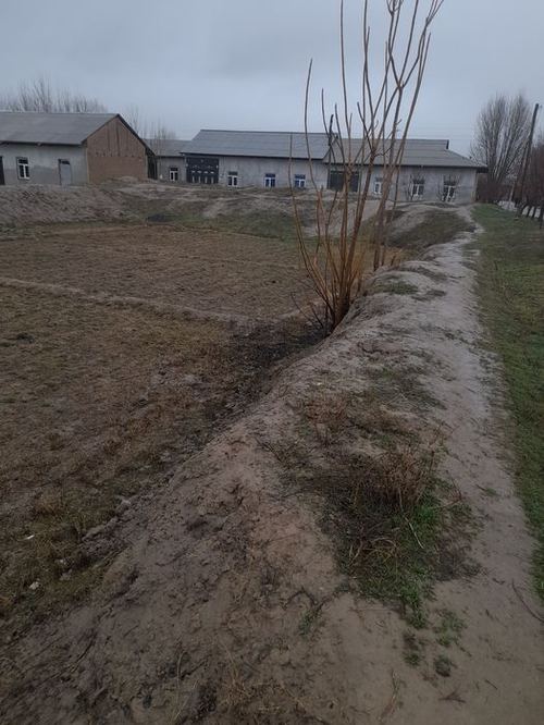 Уй куриш учун уй жой сотилади