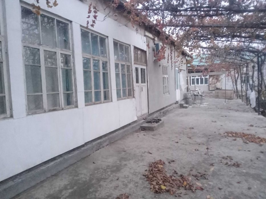 11-room house, 14 m², Кармана, for sale