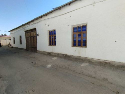 9-room house, 800 m²