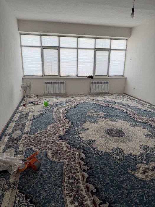 4-xonali uy, 600 m², Кармана, sotuvga