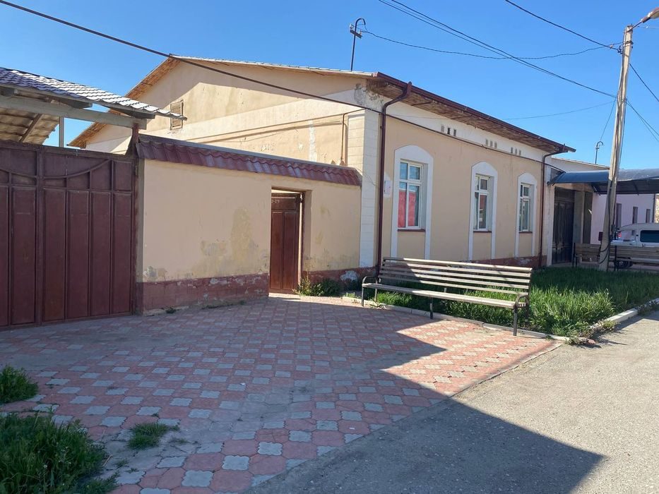 4-room cottage, 600 m², Кармана, for sale