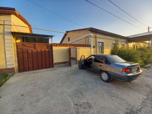 5-room cottage, 6000 m²