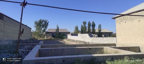 5-xonali uy, 250000 m²