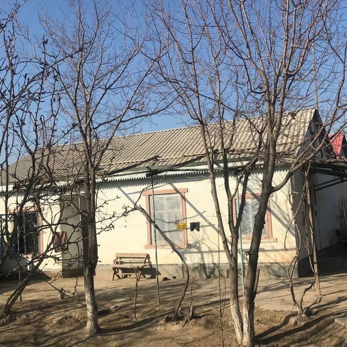 3-xonali dacha, 200 m², Кармана, sotuvga