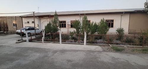 8-xonali uy, 260 m²