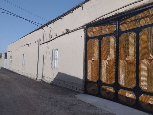 Hovli sotiladi 15 sotix