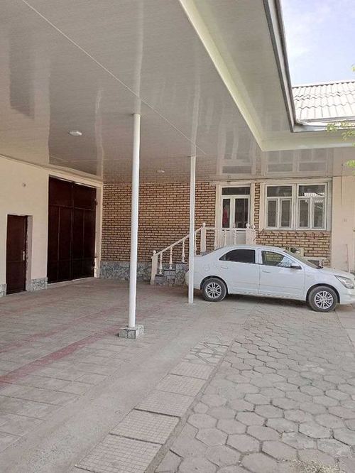 5-комнатный дом, 600 м²