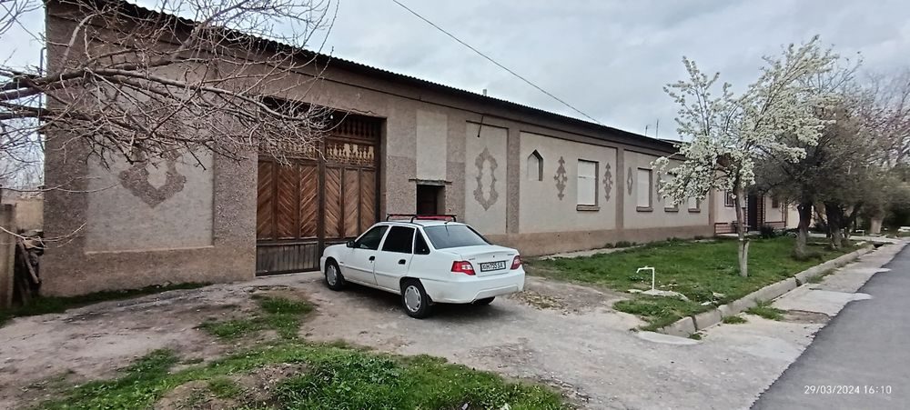 12-комнатная часть дома, 1200 м², Каттакурган, на продажу