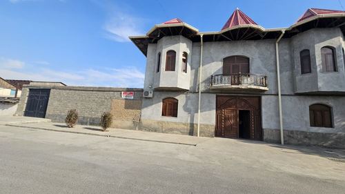 10-xonali uy, 500 m²