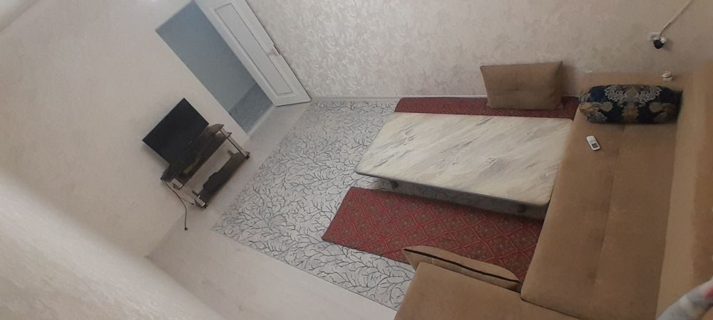 2-комнатная квартира, 72 м², Навои, на продажу