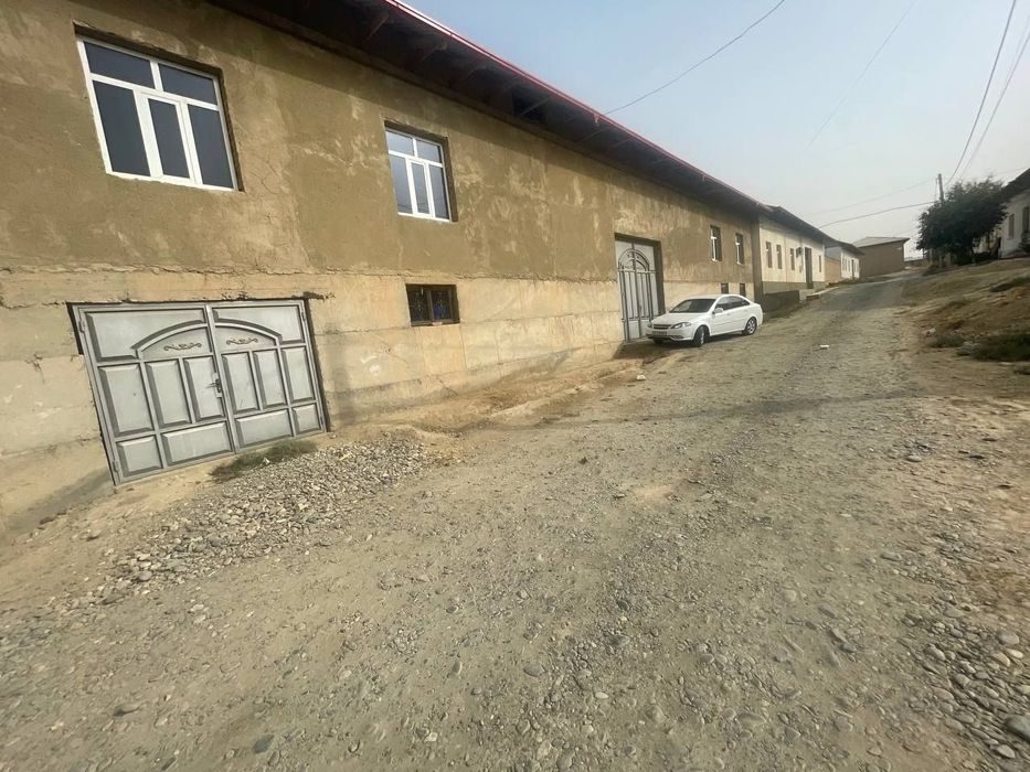 7-room house, 11 m², Kattakurgan, for sale