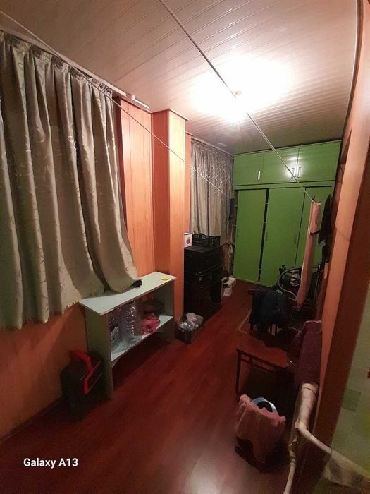 4-комнатная квартира, 80.5 м², Навои, на продажу