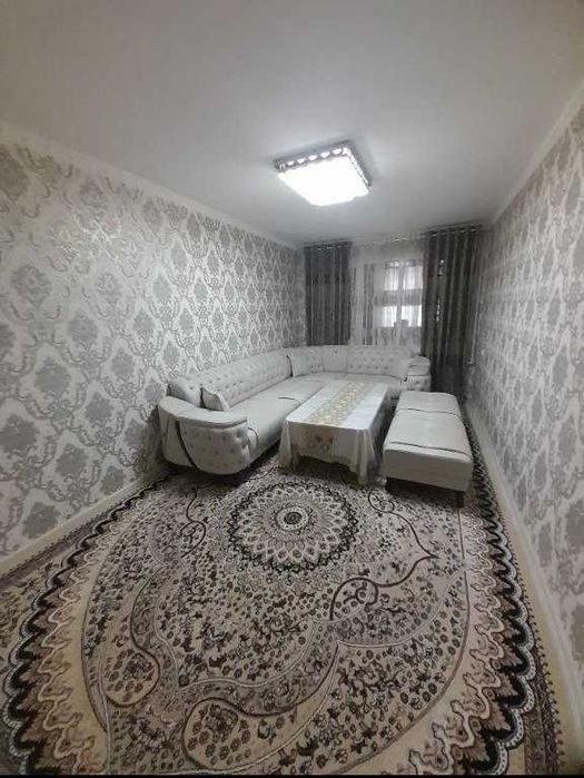 3-комнатная квартира, 72 м², Навои, на продажу