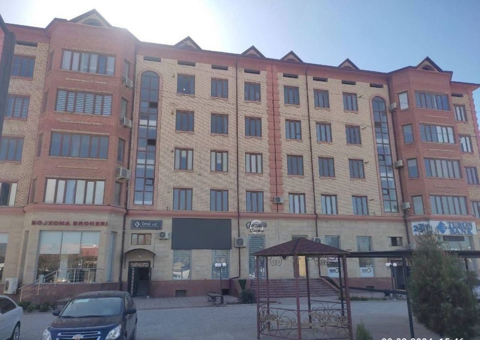 2-room apartment, 65 m², Navoi, for sale