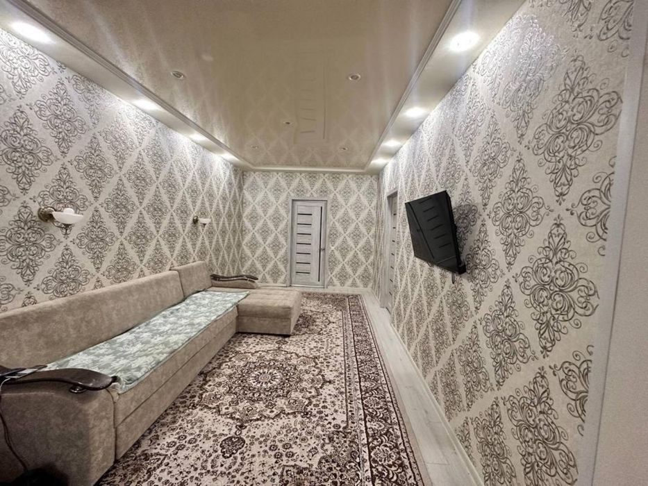 3-комнатная квартира, 70 м², Навои, на продажу