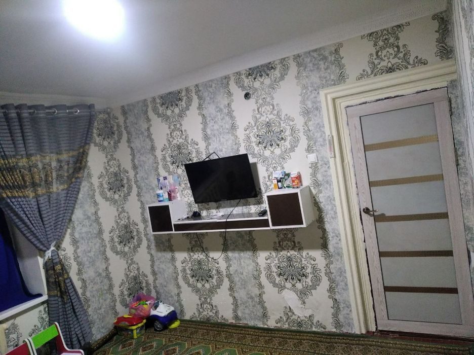 3-комнатная квартира, 100 м², Навои, на продажу