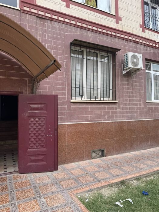 2-комнатная квартира, 70 м², Навои, в аренду