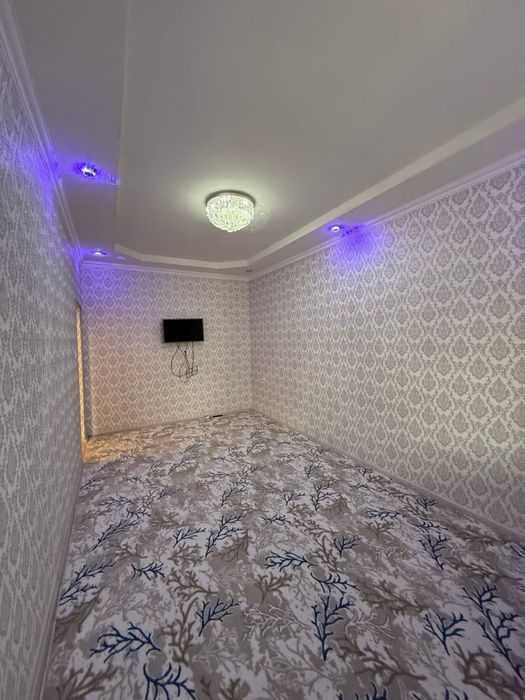 2-комнатная квартира, 65 м², Навои, в аренду