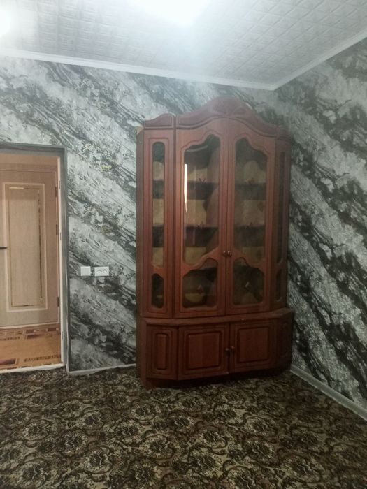 3-комнатная квартира, 40 м², Навои, в аренду