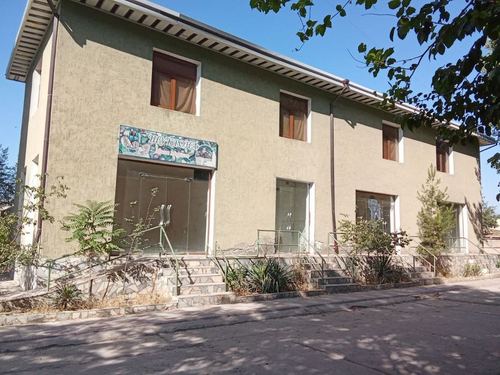 3-xonali kvartira, 235 m²