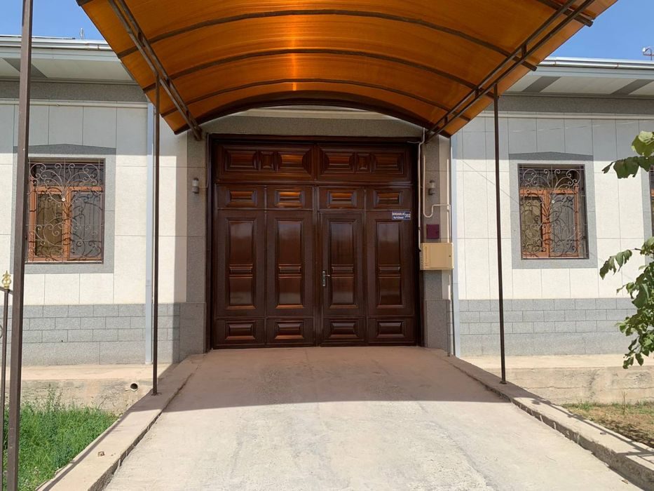 6-комнатный дом, 600 м², Навои, на продажу