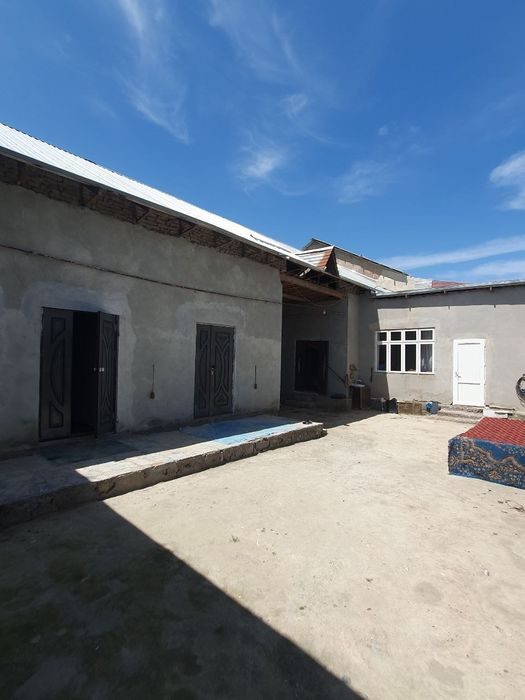 6-комнатный дом, 550 м², Навои, на продажу
