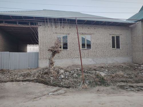 5-комнатный дом, 700 м²