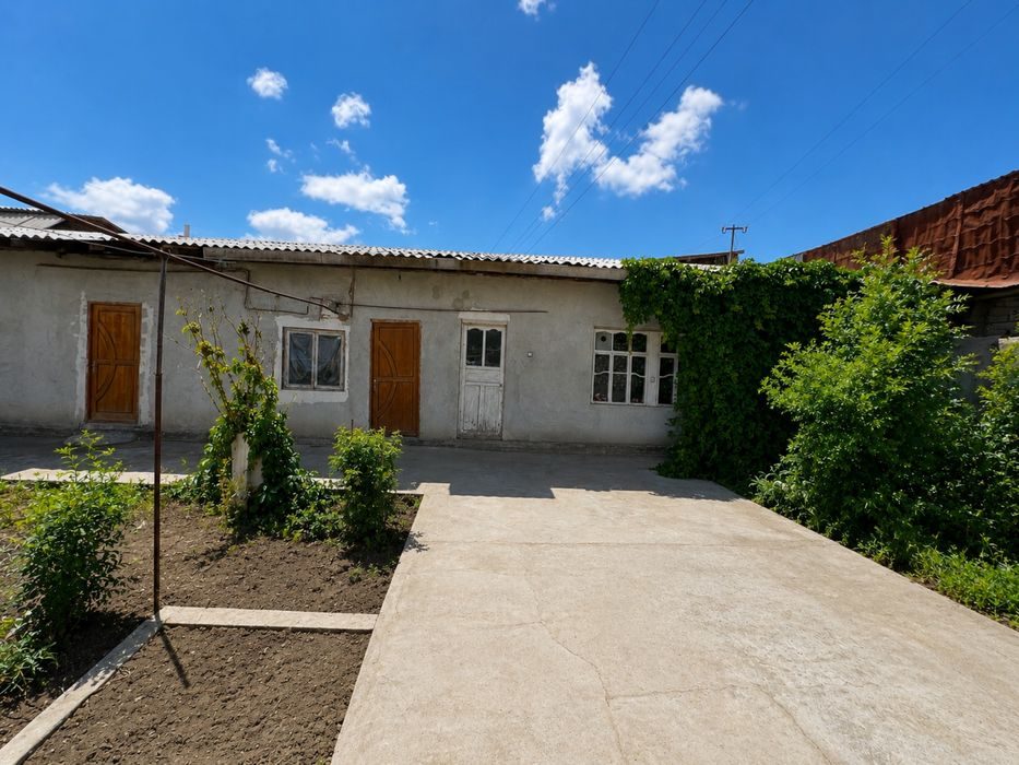 3-комнатный дом, 400 м², Навои, на продажу