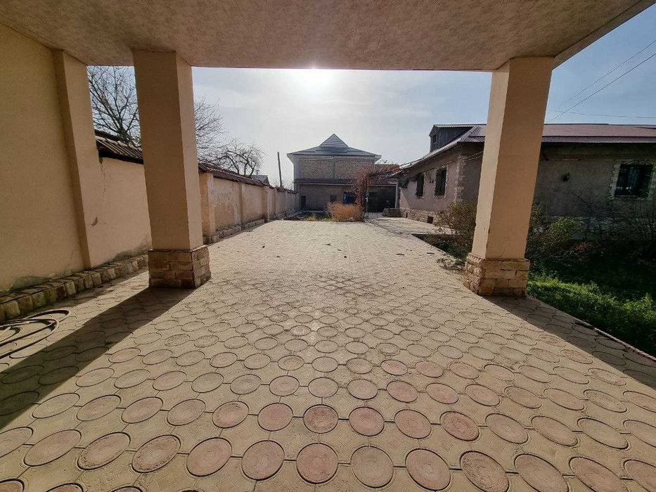 7-комнатная дача, 12000 м², Навои, на продажу