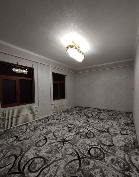 4-комнатный коттедж, 350 м², Навои, на продажу