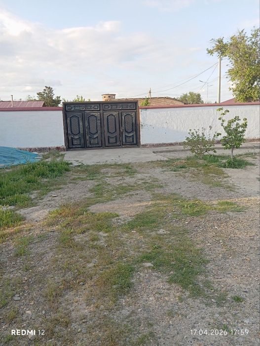 3-комнатный коттедж, 1200 м², Навои, на продажу