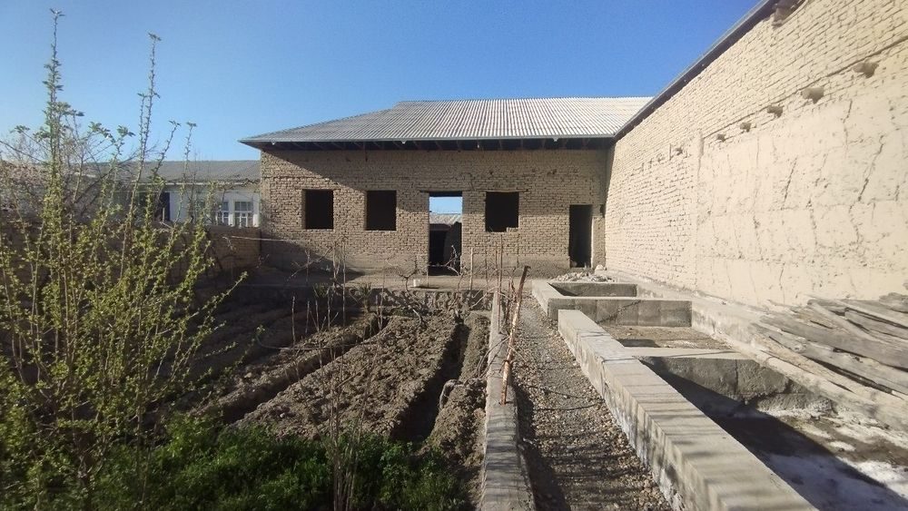 6-комнатная часть дома, 8 м², Навои, на продажу