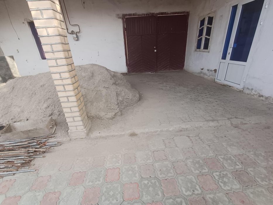 5-room house, 3 m², Navoi, for sale