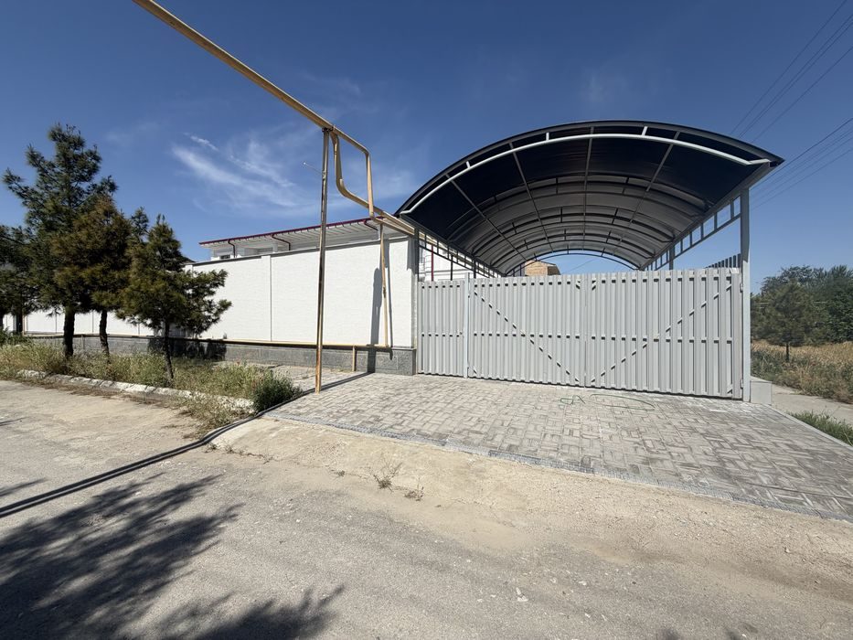 5-комнатный коттедж, 400 м², Навои, на продажу